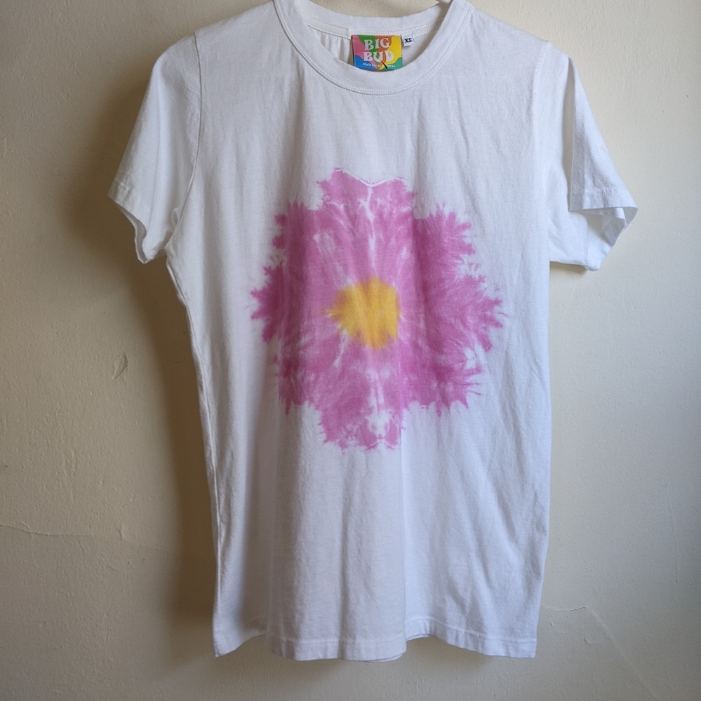 NEW Big Bud Press Tie Dye Flower Tee